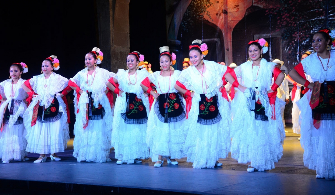 Festival de Navidad de la Escuela de Danza de la Casa de la Cultura
