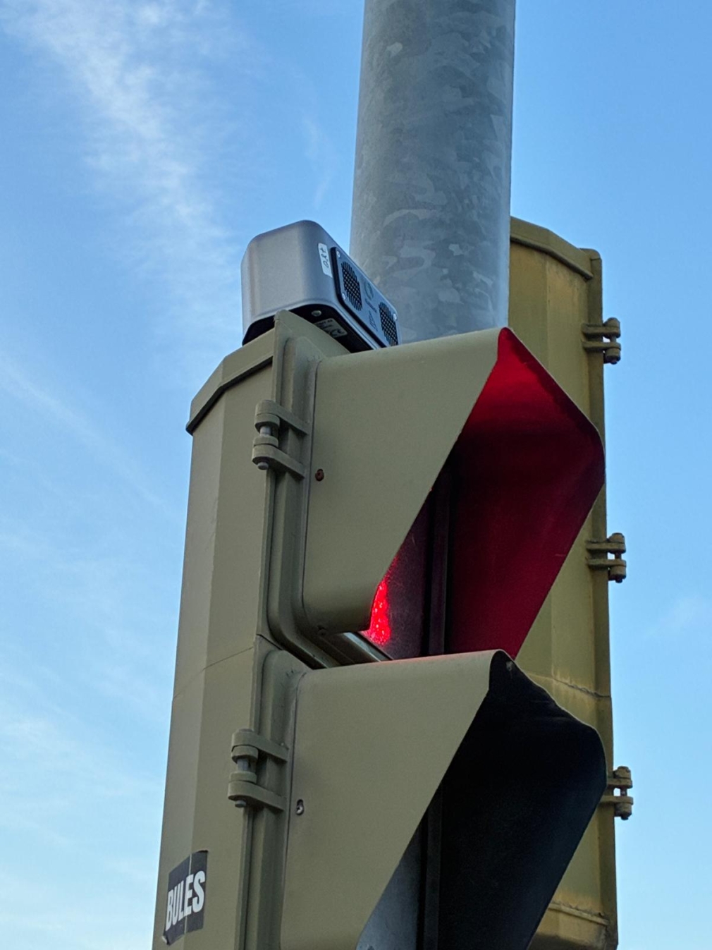 Más seguridad en los semáforos