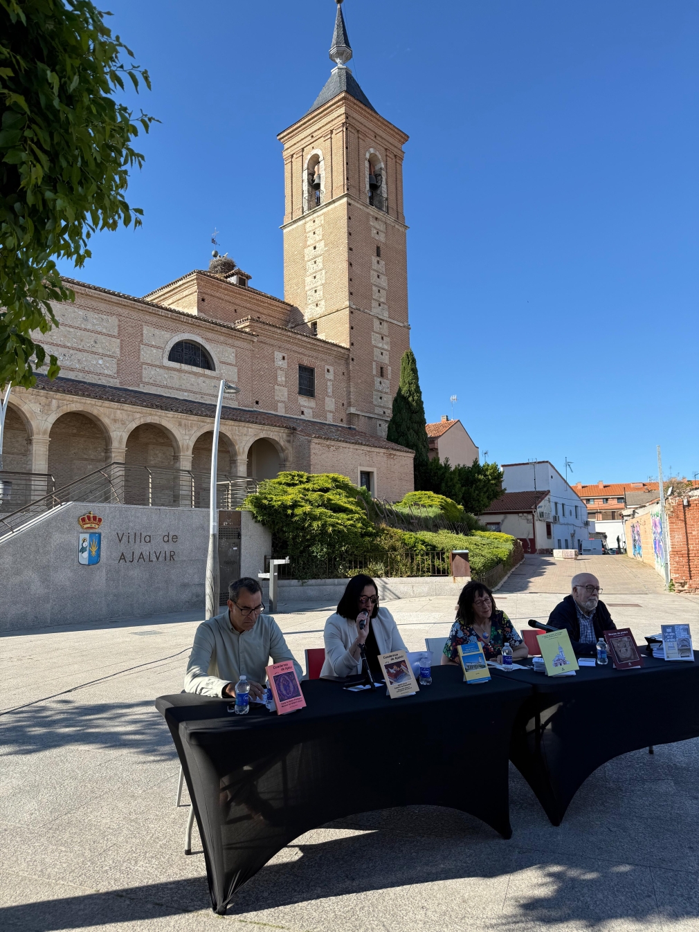 Ajalvir rinde homenaje a Julio Pereda Gómez con la presentación de un nuevo libro