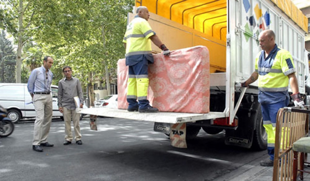 Servicio de recogida domiciliaria gratuita de muebles y enseres