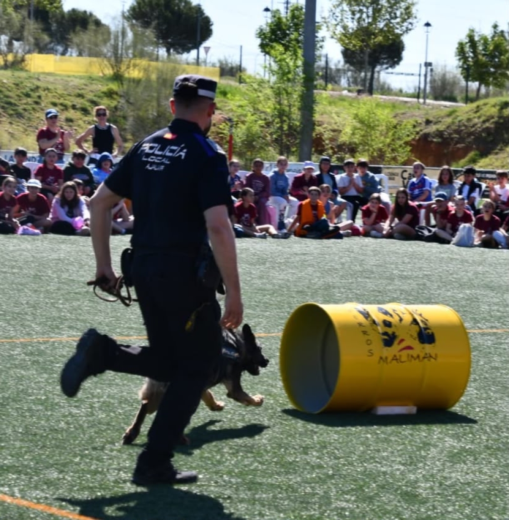 La Policía Local de Ajalvir incorpora nuevo equipamiento y una unidad canina