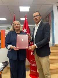 El Ayuntamiento de Ajalvir formaliza la recepción de la glorieta de la M 114 y M-113, y hace entrega de la modificación del estudio de viabilidad del proyecto de paseo peatonal ciclista que conectará los municipios de Ajalvir y Daganzo.