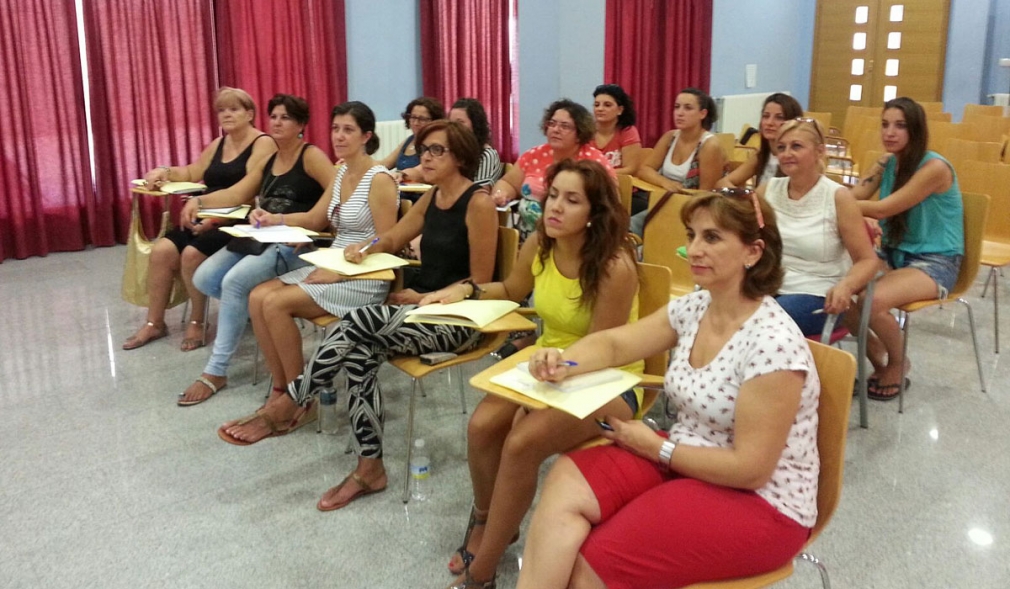 Curso para mujeres: &quot;Paso a paso. Cómo montar una empresa&quot;. Del 16 al 29 de Mayo